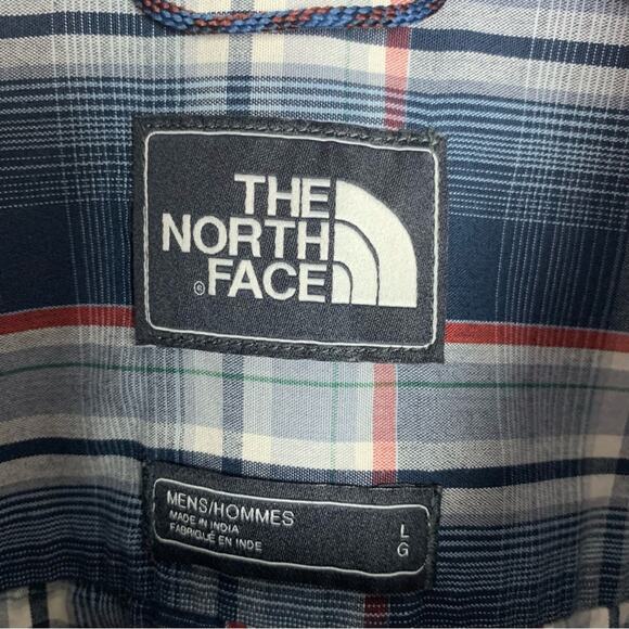 The North Face Plaid Short Sleeve Button Shirt - Picture 4 of 15